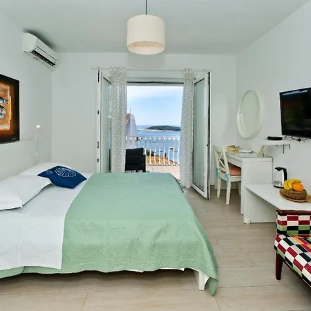 Carpe Diem Hvar شقة هفار