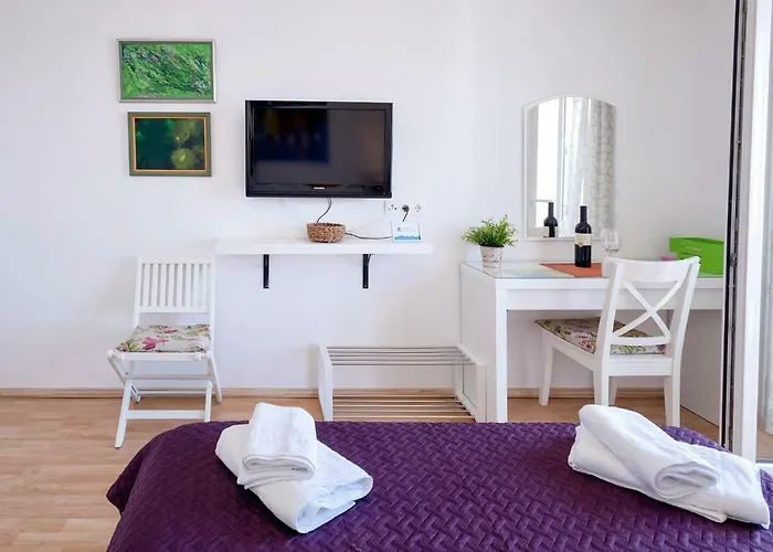 룸스 카르페 디엠 *